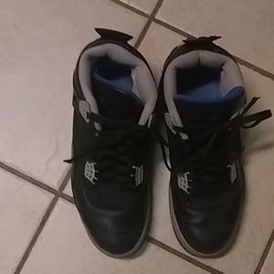 Air Jordan 4s retro Motorsports alternate
